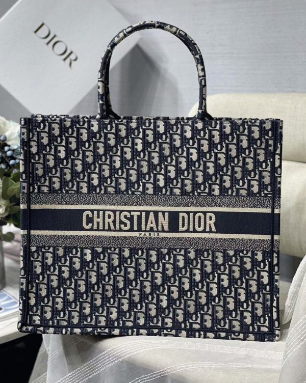 Fausse Sac Dior Book Tote Large en broderie Oblique bleue