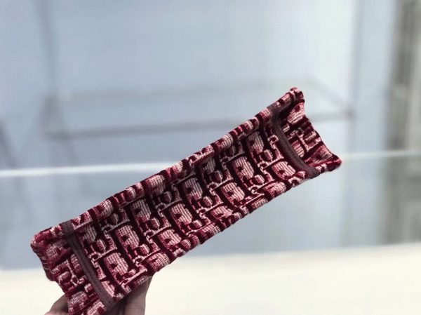 Réplique Mini Sac Dior Book Tote en velours Bordeaux brodé Oblique – Image 2