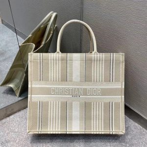 Réplique Sac Dior Book Tote Large en broderie rayures beige