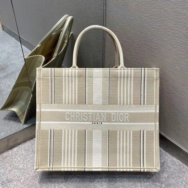 Réplique Sac Dior Book Tote Large en broderie rayures beige