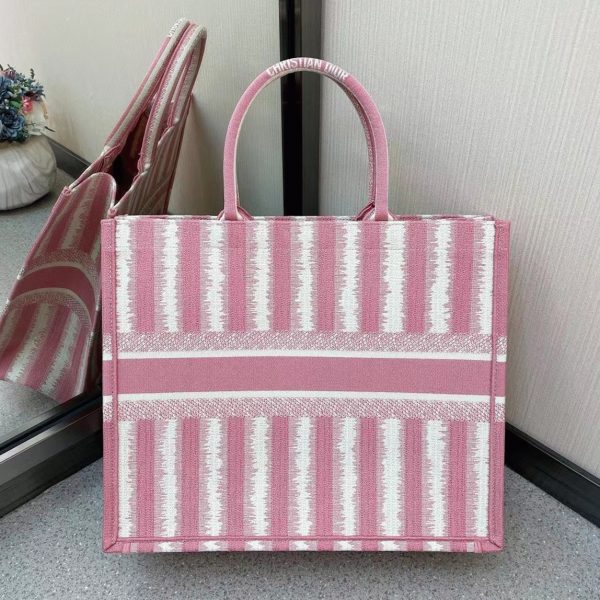 Réplique Sac Dior Book Tote Large en broderie rayures rose – Image 3