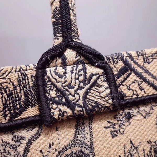 Imitation Sac Dior Book Tote Large en broderie Toile de Jouy bleue – Image 5