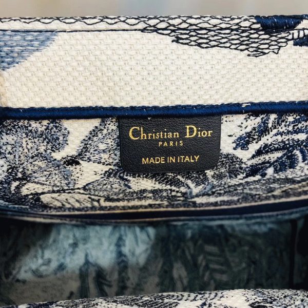 Réplique Sac Dior Book Tote Large en broderie Palmier Toile de Jouy bleue – Image 7