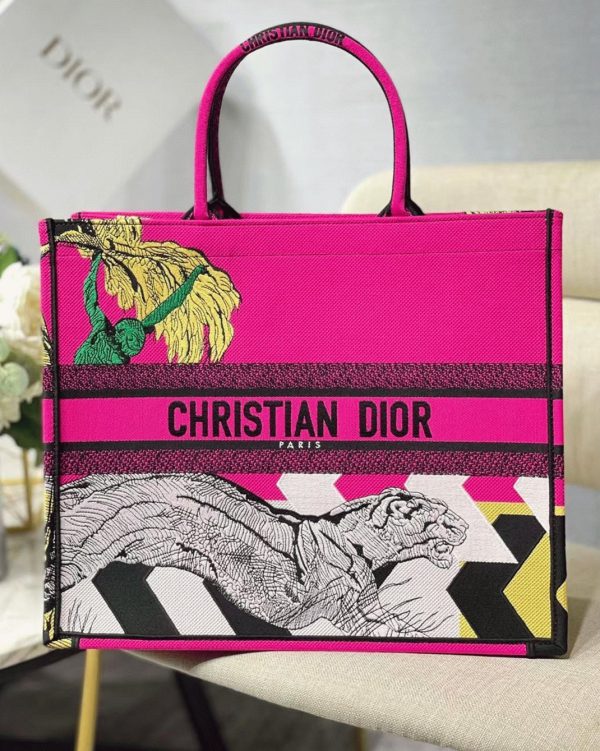 Imitation Sac Dior Book Tote Large en broderie Zoom Pop Toile de Jouy – Image 4