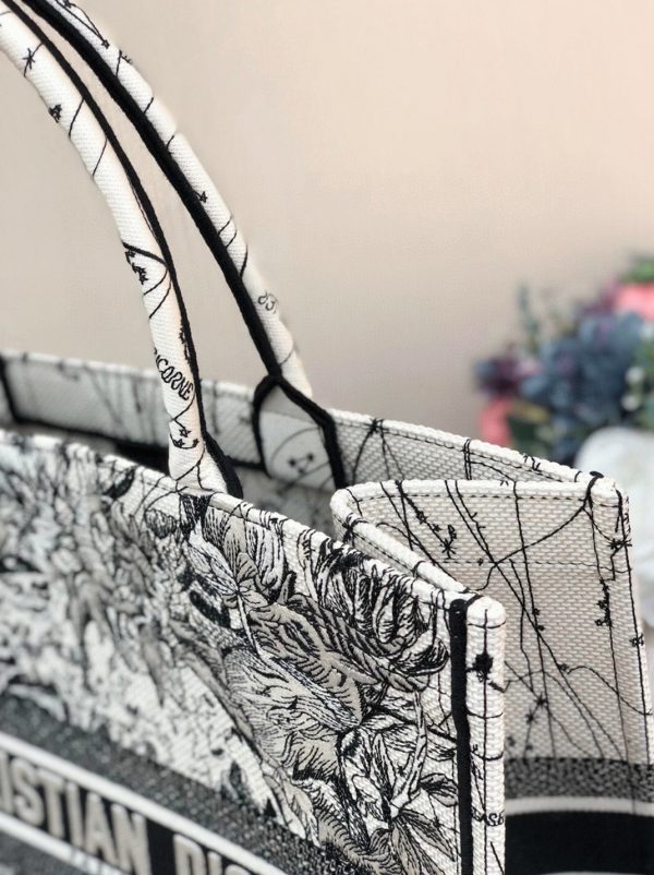 Fausse Sac Dior Book Tote Large en broderie rayée bleue Toile de Jouy – Image 11