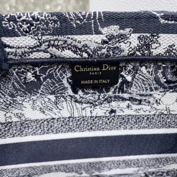 Fausse Sac Dior Book Tote Large en broderie rayée bleue Toile de Jouy – Image 8