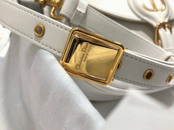 Réplique Sac Dior Bobby Medium en blanc – Image 4