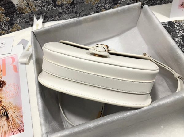 Réplique Sac Dior Bobby Medium en blanc – Image 3