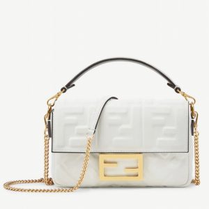 Contrefaçon Fendi Baguette Moyen Sac en FF blanc