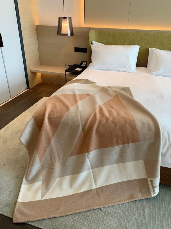 Réplique Couverture H Drapeau Hermès Naturel et Grège Cachemire – Image 5