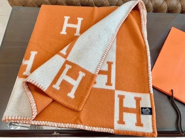 Fausse Couverture Avalon Hermès Orange – Image 5