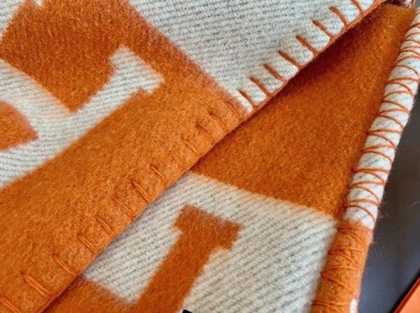 Fausse Couverture Avalon Hermès Orange – Image 2