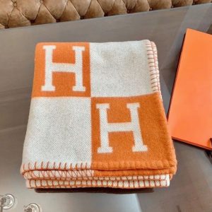Fausse Couverture Avalon Hermès Orange