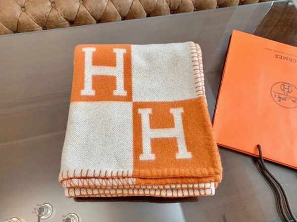 Fausse Couverture Avalon Hermès Orange