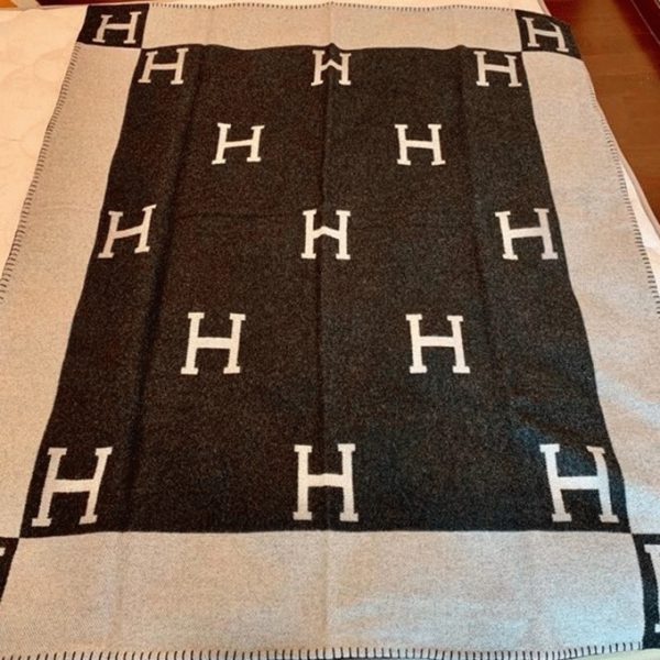 Fausse Couverture Avalon Hermès Noire – Image 5