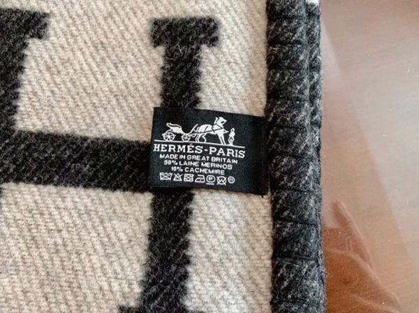 Fausse Couverture Avalon Hermès Noire – Image 3