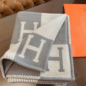 Réplique Couverture Avalon Hermès Grise