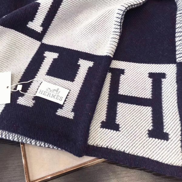 Réplique Couverture Avalon Hermès Bleu Foncé – Image 3