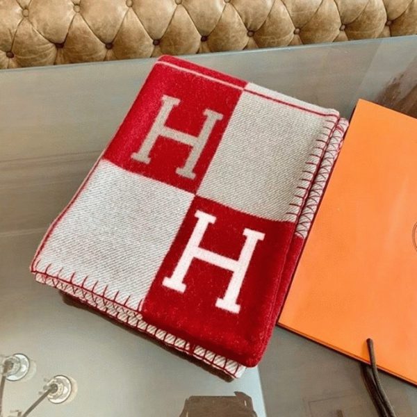 Contrefa?on Couverture Avalon III Hermès Rouge – Image 2