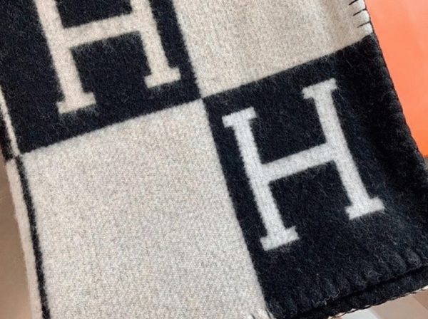Fausse Couverture Avalon III Hermès Noire – Image 6