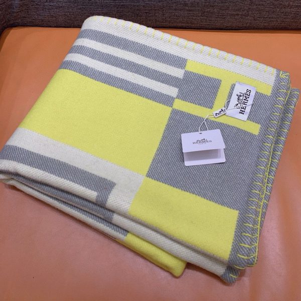 Top Réplique Couverture Ithaque Hermès Tilleul Laine et Cachemire – Image 10