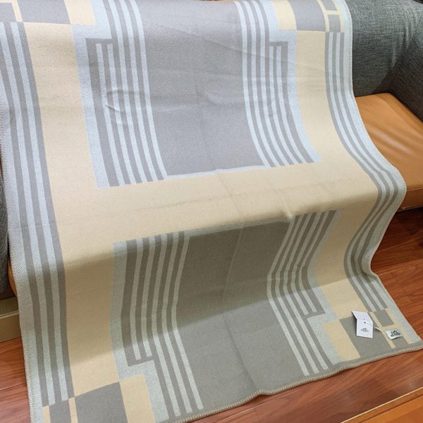 Fausse Couverture Ithaque Hermès Grise Laine et Cachemire – Image 2