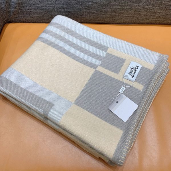 Fausse Couverture Ithaque Hermès Grise Laine et Cachemire – Image 4