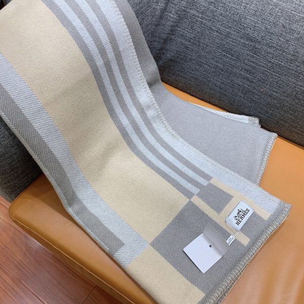 Fausse Couverture Ithaque Hermès Grise Laine et Cachemire – Image 8