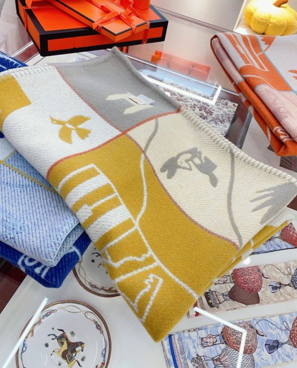 Réplique Couverture Avalon Epopée Hermès Jaune Laine et Cachemire – Image 6