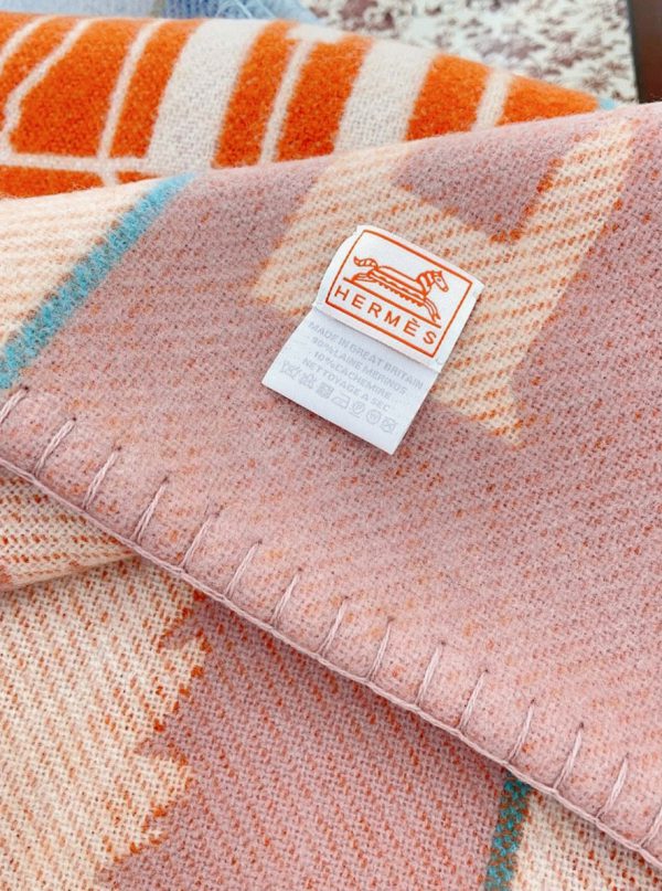 Fausse Couverture Avalon Epopée Hermès Mandarine Laine et Cachemire – Image 4