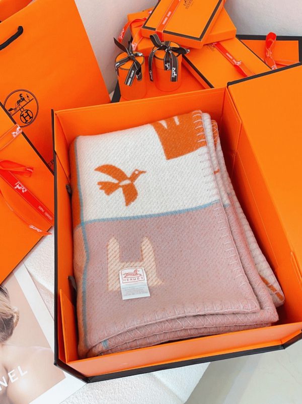 Fausse Couverture Avalon Epopée Hermès Mandarine Laine et Cachemire – Image 7