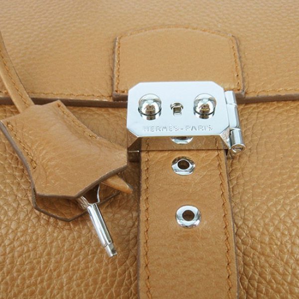 Fausse Sacoche Hermès Sac A Depeches 38cm Marron en Cuir de Veau – Image 8