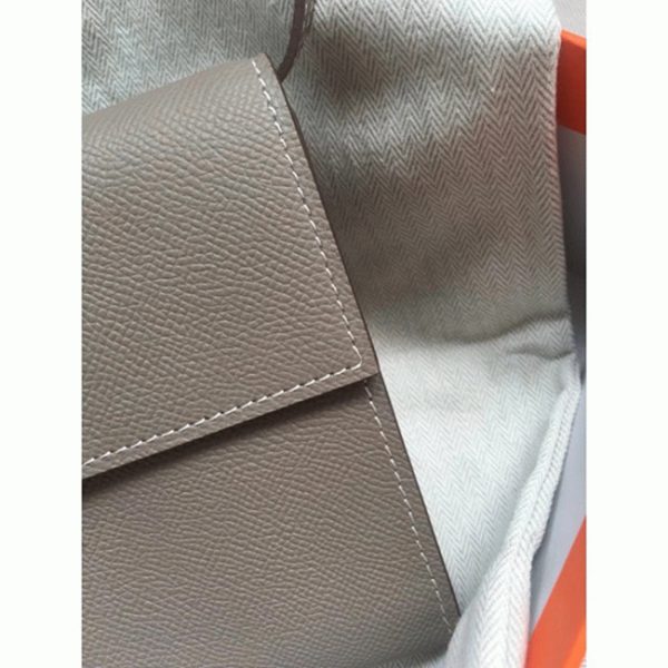 Réplique 1:1 Portefeuille Hermès Clic avec Bandoulière Gris – Image 7