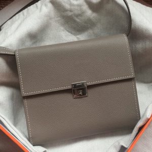 Réplique 1:1 Portefeuille Hermès Clic avec Bandoulière Gris