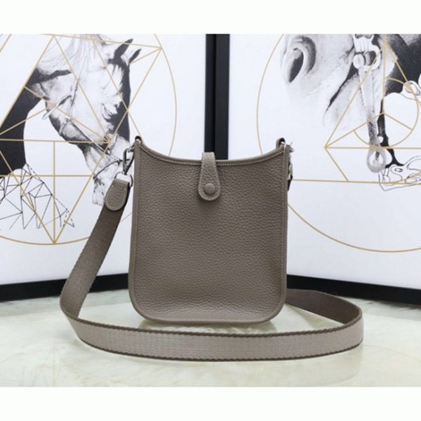 Contrefaçon Hermès Evelyne II TPM étoupe en Cuir Clémence – Image 6