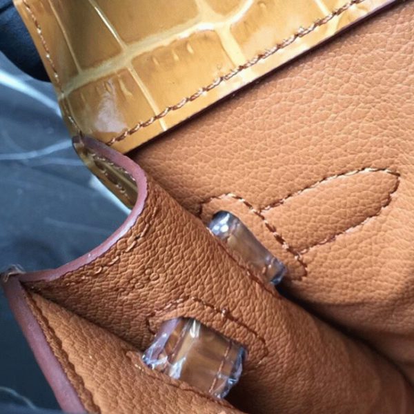 Fausse Pochette Hermès Kelly Cut Crocodile Caramel – Image 6
