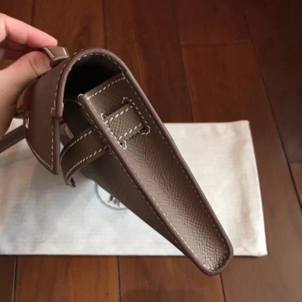 Contrefaçon Pochette Hermès Kelly Cut étoupe Epsom – Image 3