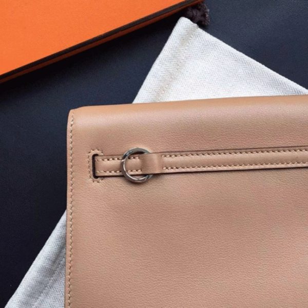 Réplique Haute Qualité Sac à main Hermès Kelly Danse Marron Swift – Image 3