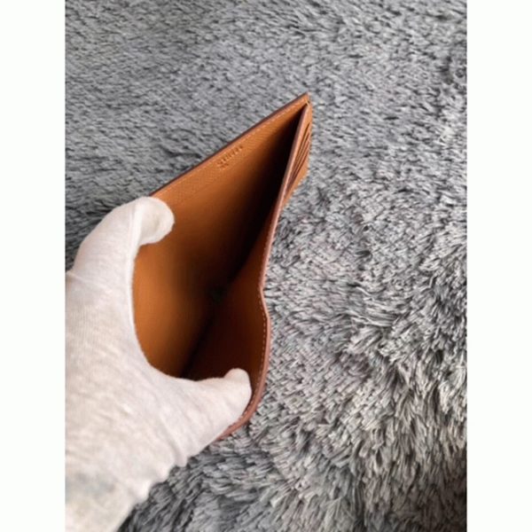 Top Réplique Portefeuille Compact Copernic Hermès Marron – Image 4