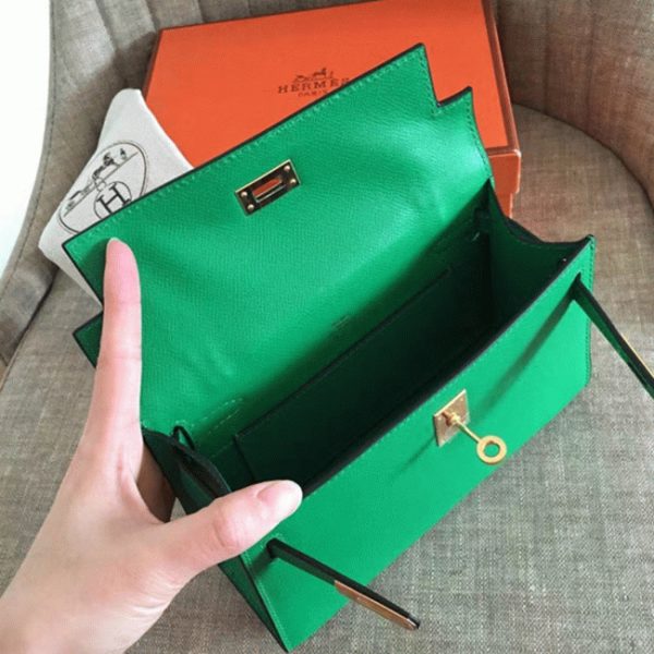 Contrefaçon Sac à main Hermès Kelly Pochette Bambou Epsom – Image 7