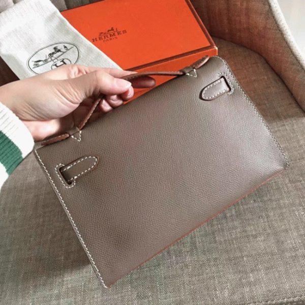 Top Réplique Sac à main Hermès Kelly Pochette étoupe Epsom – Image 4