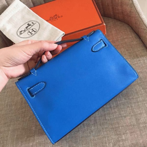 Fausse de designer Sac à main Hermès Kelly Pochette Bleu Izmir Swift – Image 8