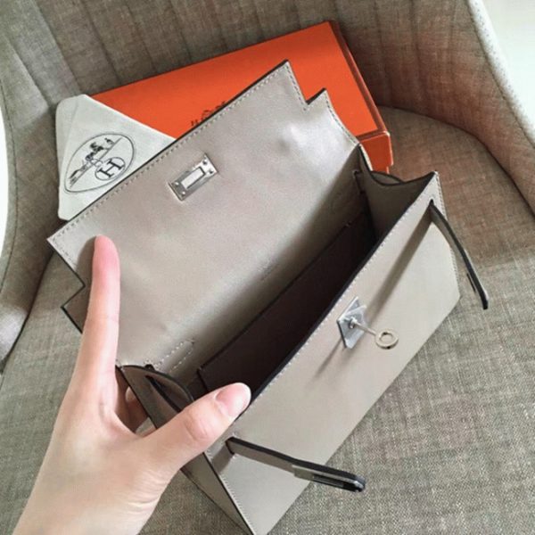 Top Réplique de designer Sac à main Hermès Kelly Pochette Gris Swift – Image 4