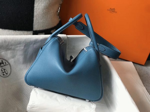 Réplique Sac Lindy 26cm Hermès Bleu Jean – Image 8