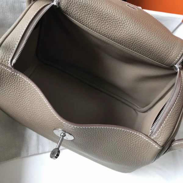 Réplique Designer Sac Lindy 26cm Hermès Gris Taupe – Image 2