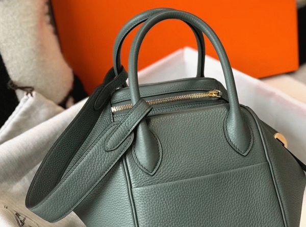 Réplique Sac Lindy 26cm Hermès Vert Amande – Image 6