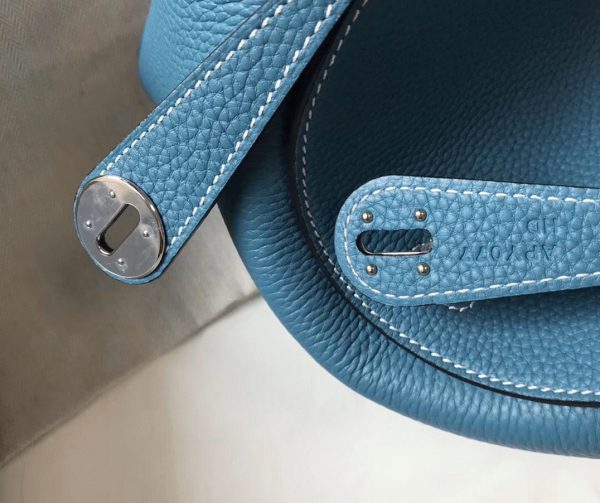 Réplique Sac Lindy 26cm Hermès Bleu Jean – Image 6