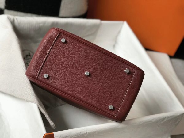 Contrefaçon Sac Lindy 26cm Hermès Bordeaux – Image 7