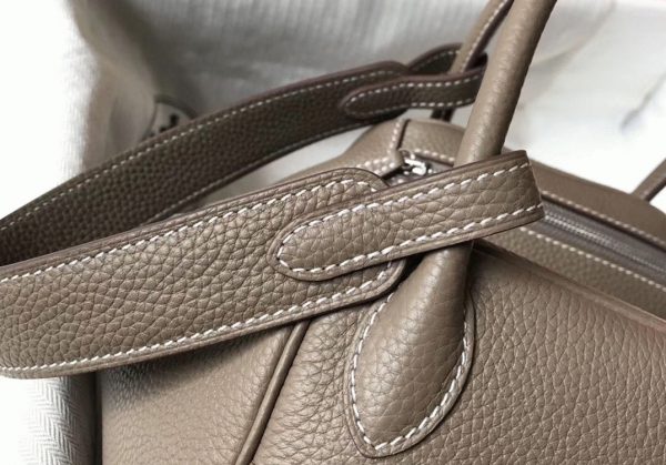 Réplique Designer Sac Lindy 26cm Hermès Gris Taupe – Image 5