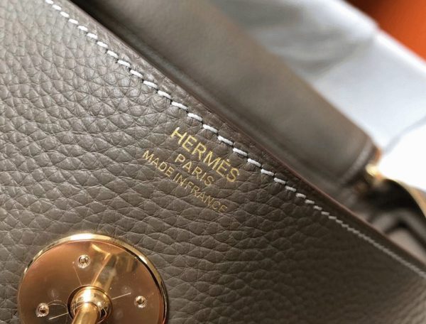 Réplique Sac Lindy 30cm Hermès Taupe – Image 4